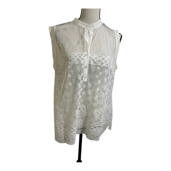 Cabi womens white lace sleeves blouse. Size Medium. Button down. - Picture 8 of 10